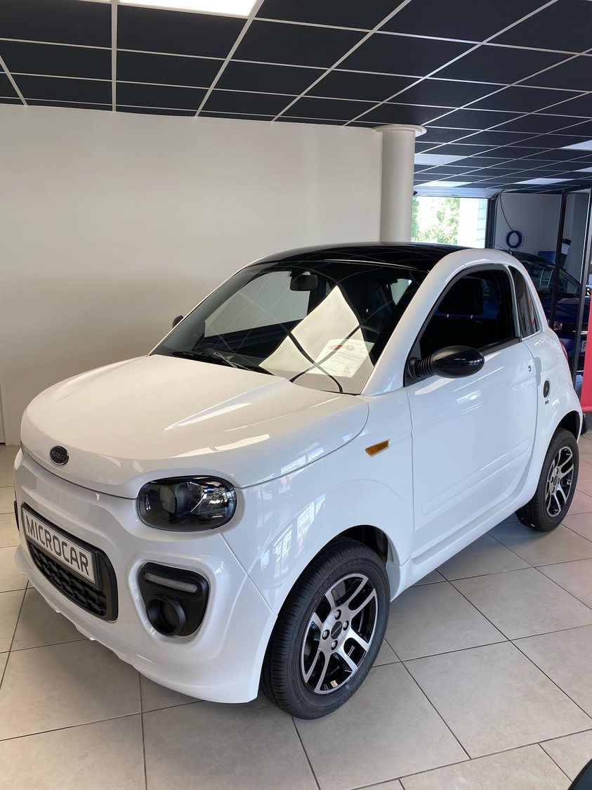 MICROCAR DUE6 INITIAL – Image 3
