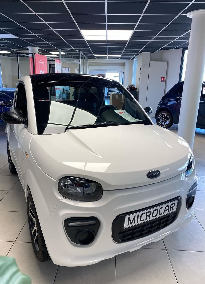 MICROCAR DUE6 INITIAL – Image 2