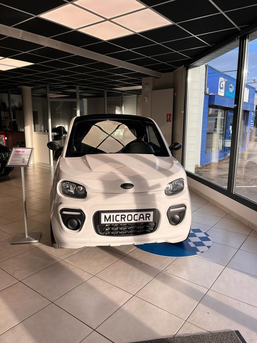 NOUVELLE MICROCAR DUE6 INITIAL