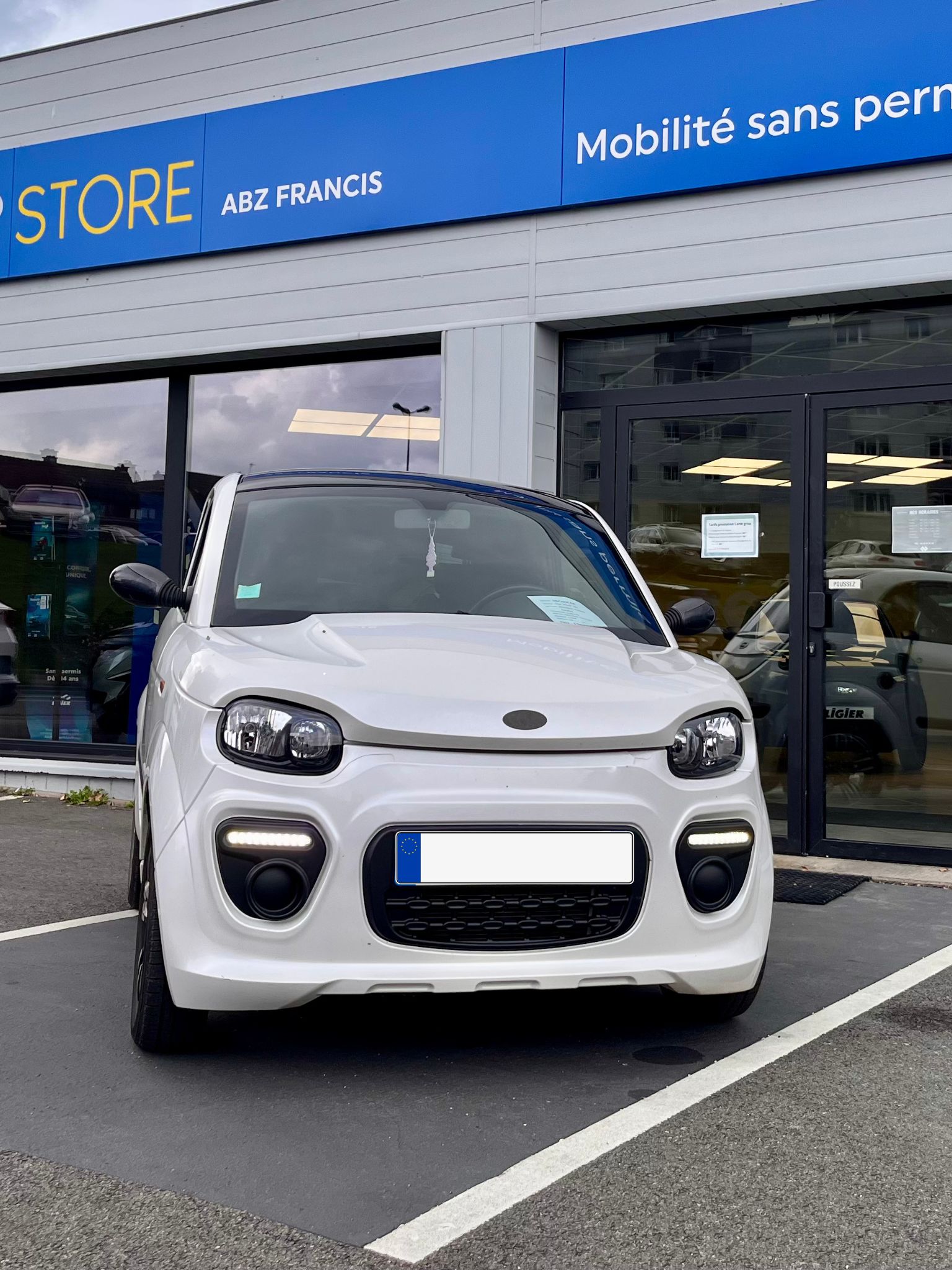 Microcar DUE MUST DCI